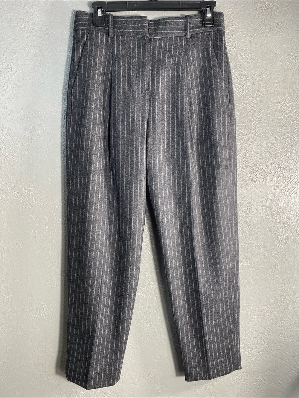 Banana Republic Pants Womens 2 Gray Pinstripe 90% Wool Pleated Trousers
